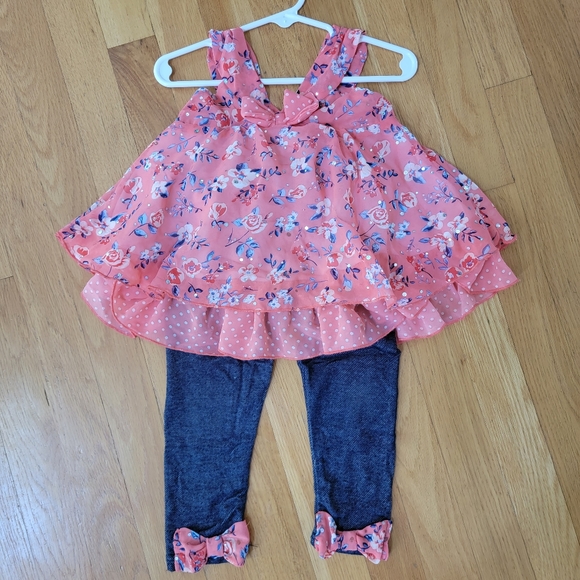 Little Lass Floral Coral Colored 2-piece Set, size 2T
